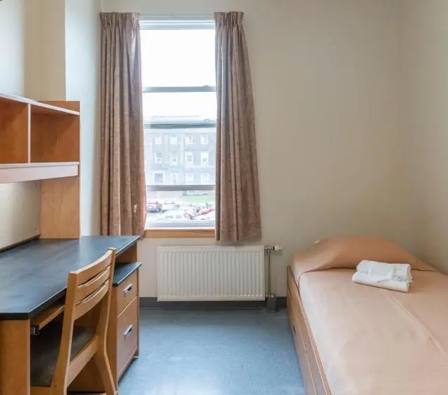 اتاق استاندارد یک تخته با سرویس بهداشتی مشترک, Dalhousie University Accommodations