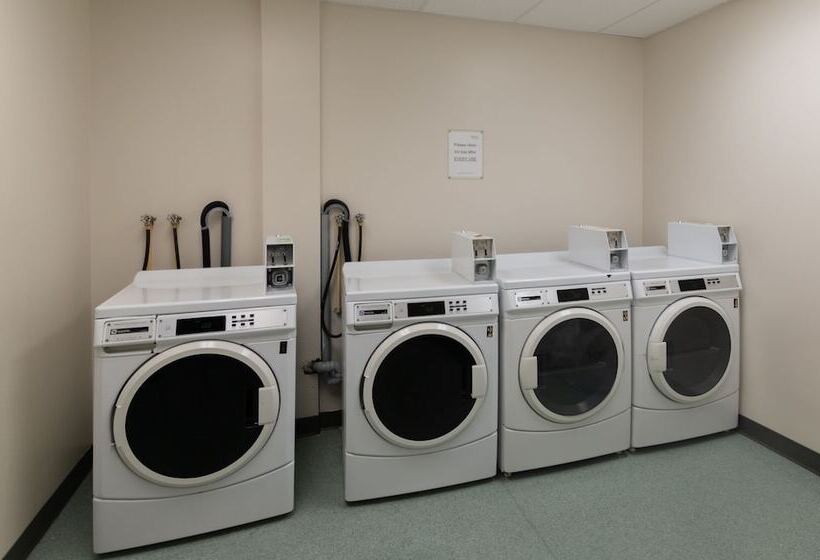 标准单人间共用浴室, Dalhousie University Accommodations