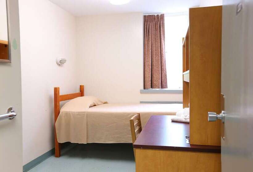 标准单人间共用浴室, Dalhousie University Accommodations