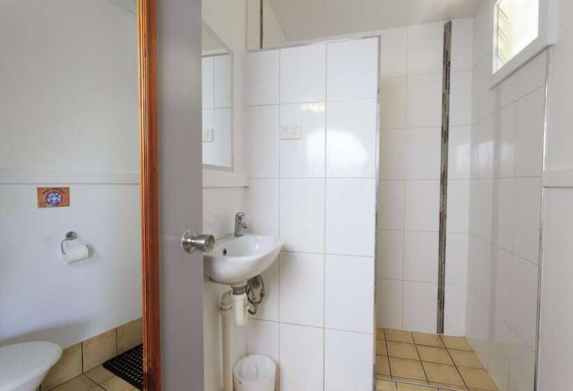 标准间, Scotty S Mission Beach