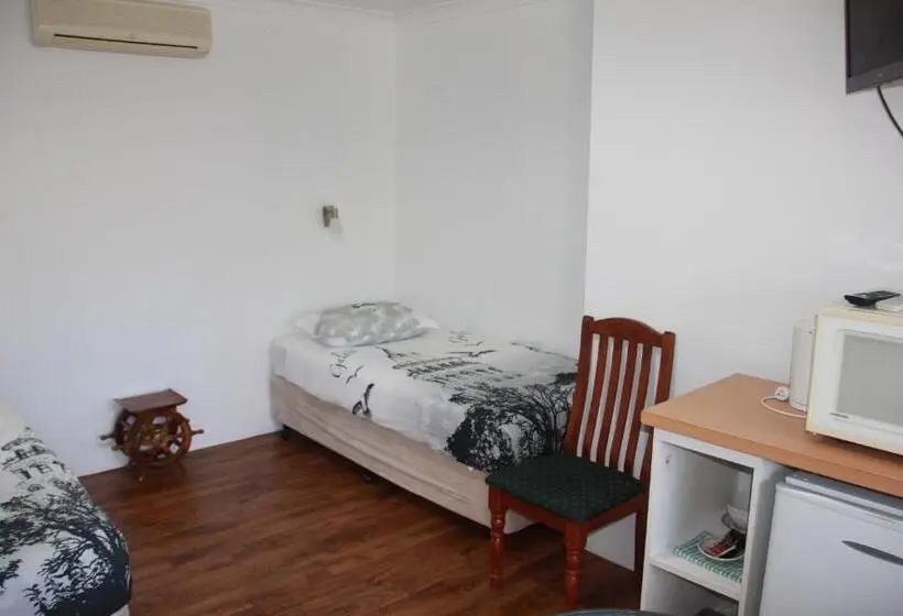 Economy-huone, Busselton Ithaca Motel