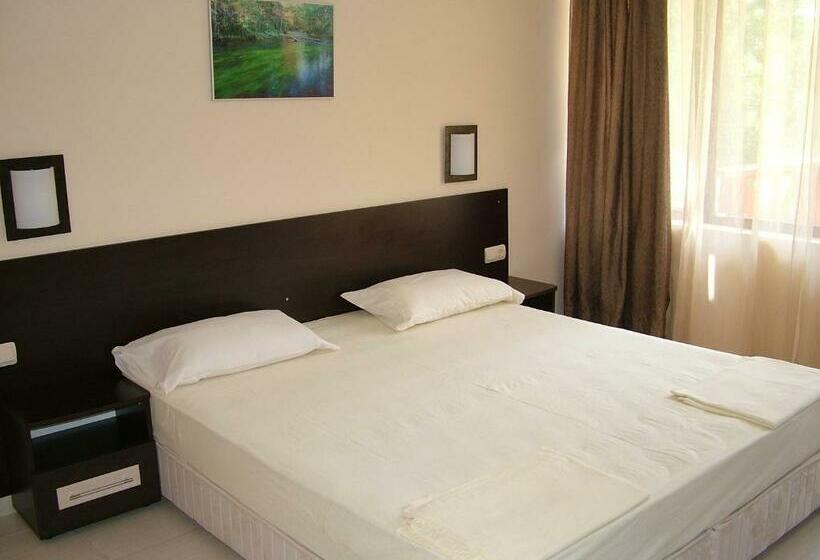 스탠다드 룸, Family Hotel Delta