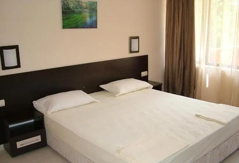 スタンダードシングルルーム, Family Hotel Delta
