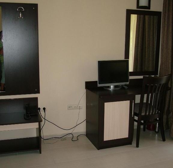 스탠다드 싱글 룸, Family Hotel Delta