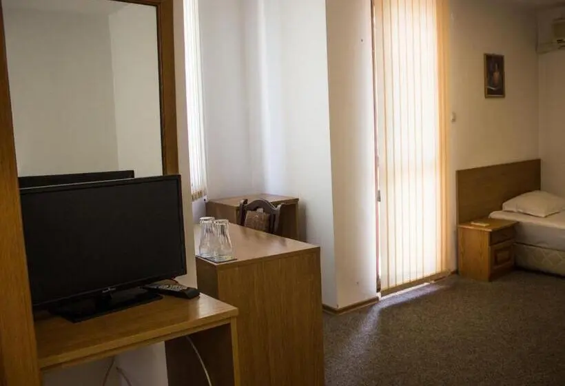 ジュニアスイート, Family Hotel Saint Iliya