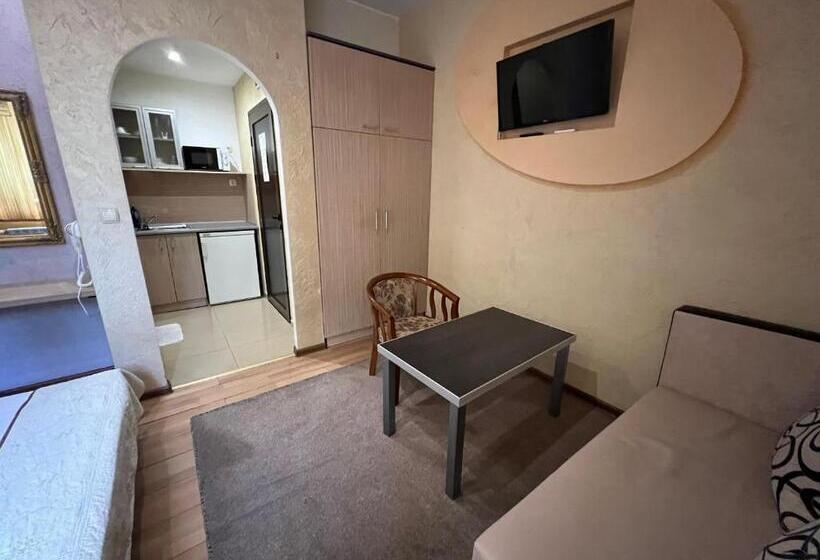 ファミリールーム, семеен хотел русалка