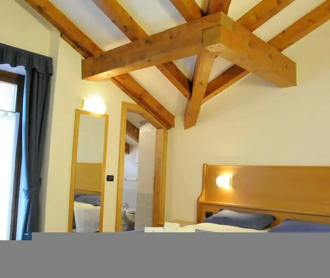 スタンダードトリプルルーム, Albergo Alla Posta