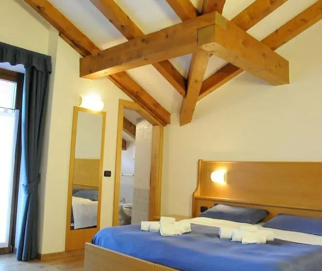 スタンダードトリプルルーム, Albergo Alla Posta