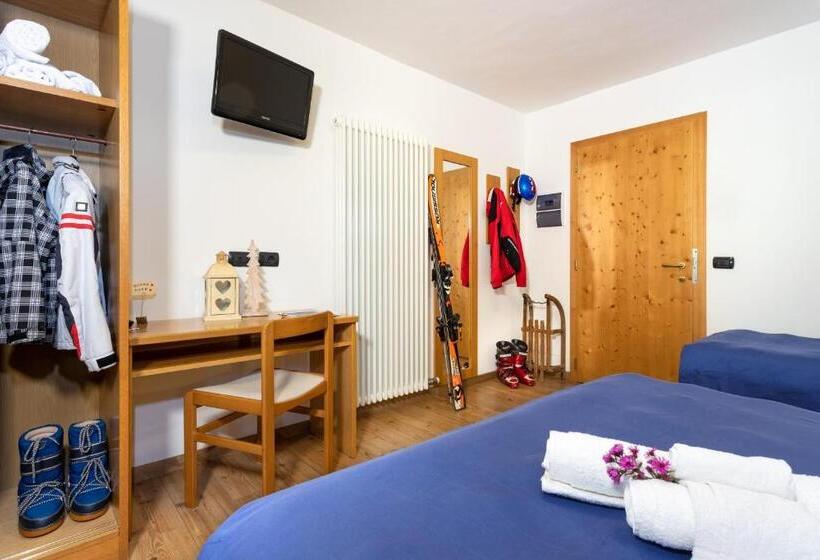 اتاق استاندارد سه نفره, Albergo Alla Posta