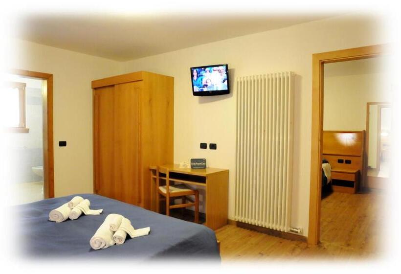 חדר סטנדרט לשלושה, Albergo Alla Posta