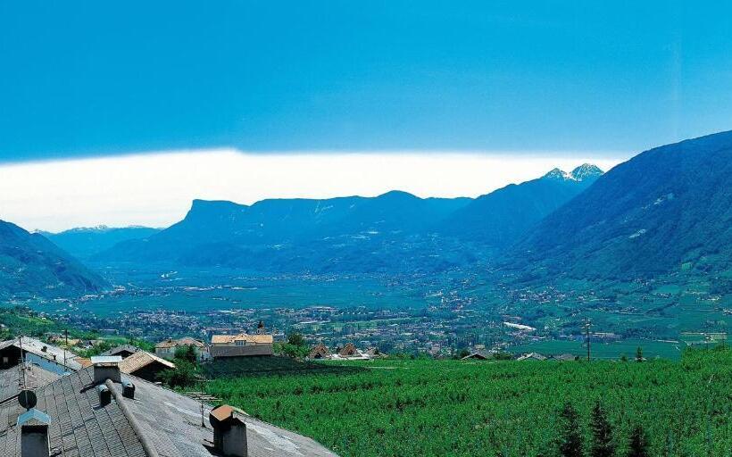 Люкс с Балконом, Alpentirolis