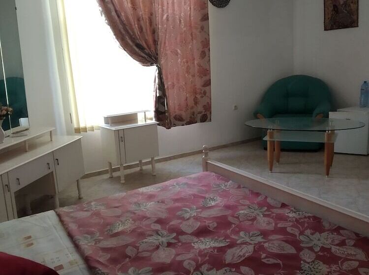 内部豪华间, Crystal