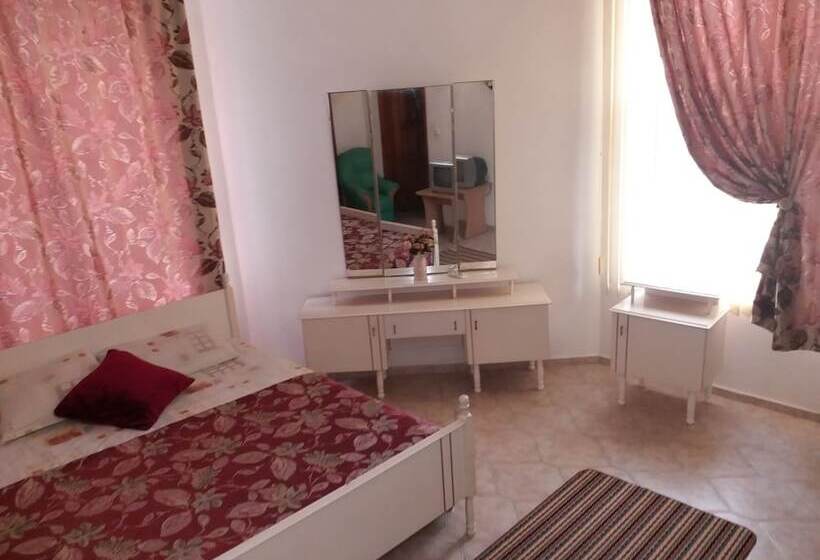 内部豪华间, Crystal