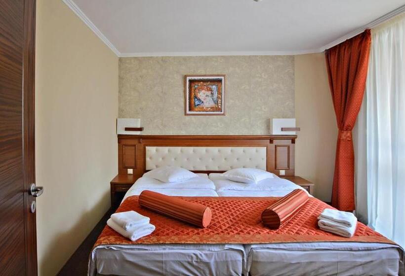 발코니가 있는 2 베드룸 아파트, Edelweiss