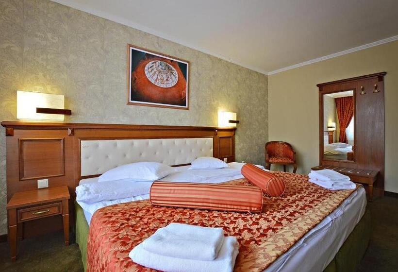 발코니가 있는 2 베드룸 아파트, Edelweiss