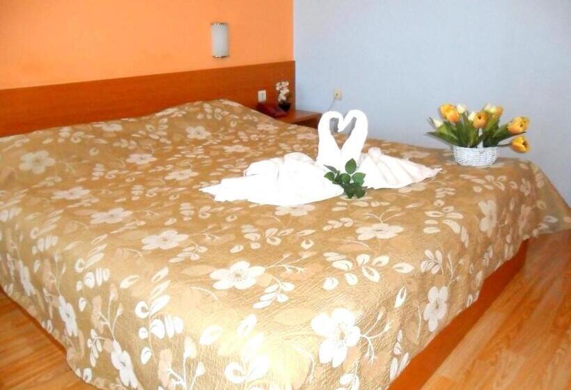 スタンダードシングルルーム, Fors