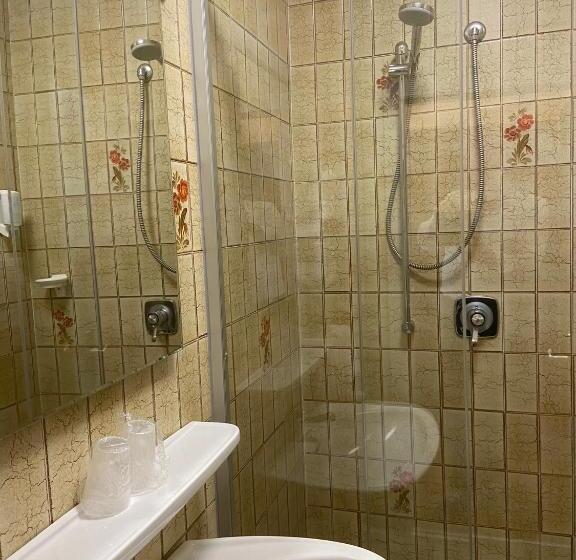 标准间, Gasthof Wastl