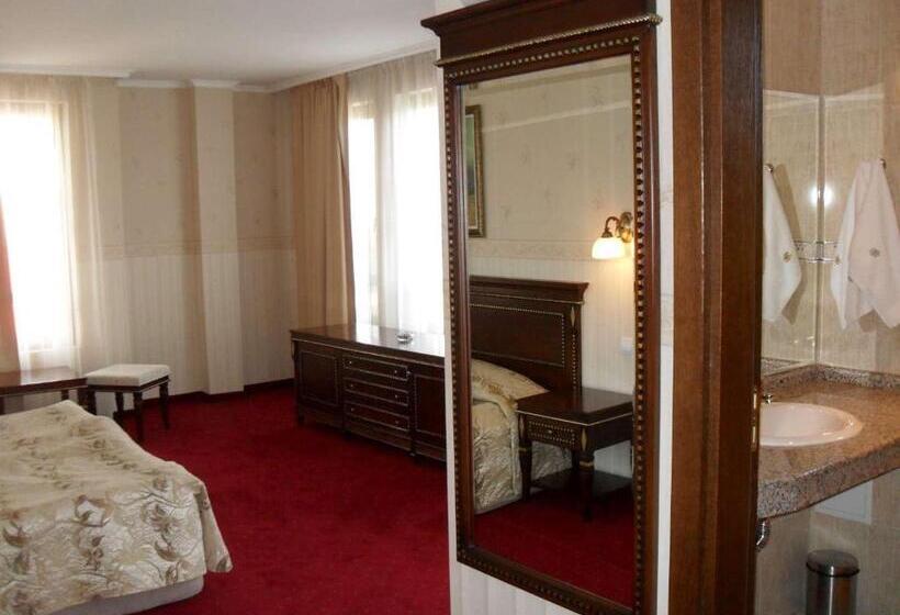 חדר סטנדרט, Hanat