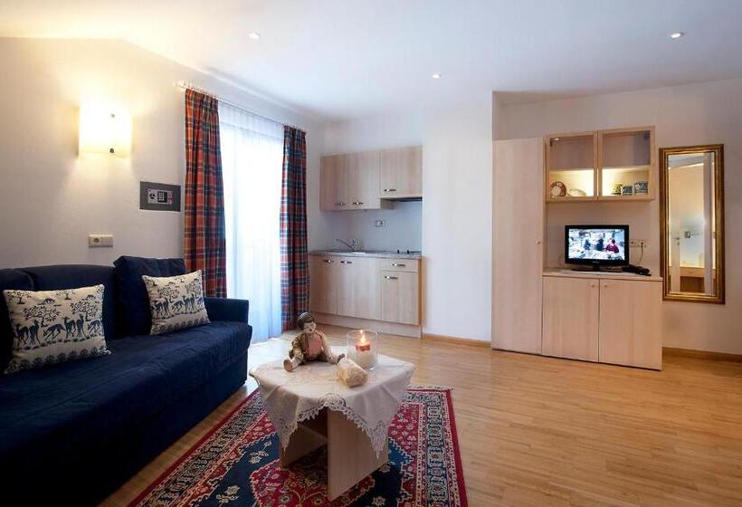 ジュニアスイート, Italia