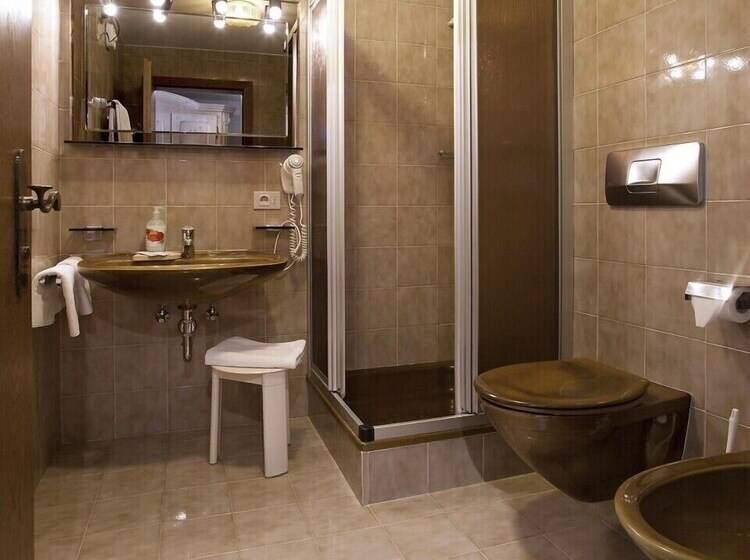 クラシックルーム, Italia