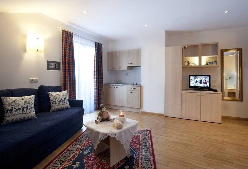 ジュニアスイート, Italia