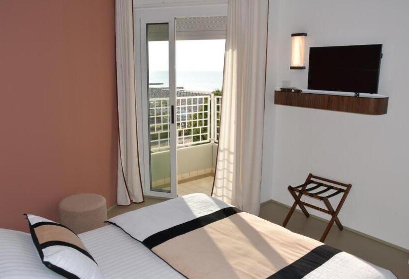 اتاق لوکس خانوادگی, Ril