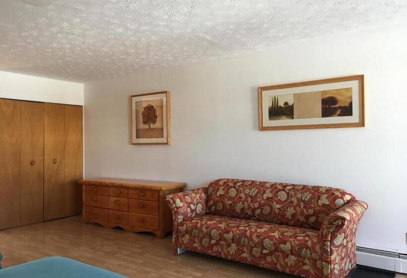 Семейное Студио, Motel Le Sabre