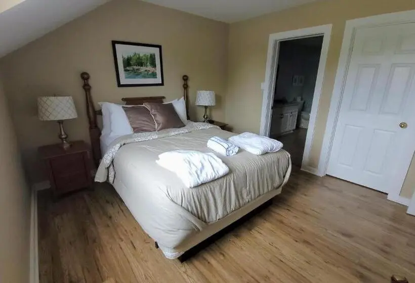 スタンダード４人部屋, Rawley Resort, Spa & Marina