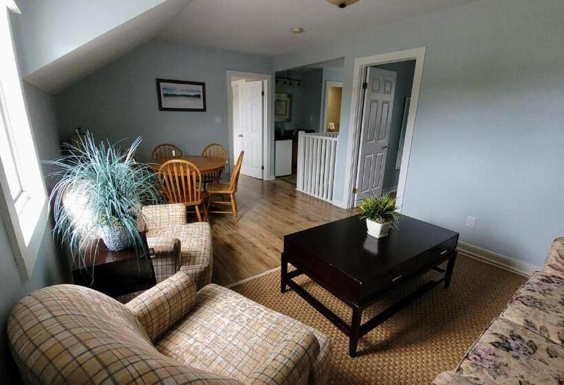 Négyágyas Standard Szoba, Rawley Resort, Spa & Marina