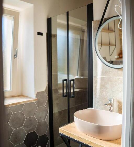 غرفة قياسية, Borgo Del Marchese