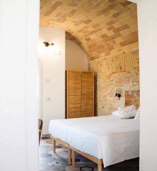 غرفة قياسية, Borgo Del Marchese