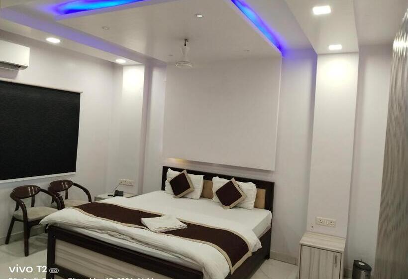 ファミリールーム, Destiny