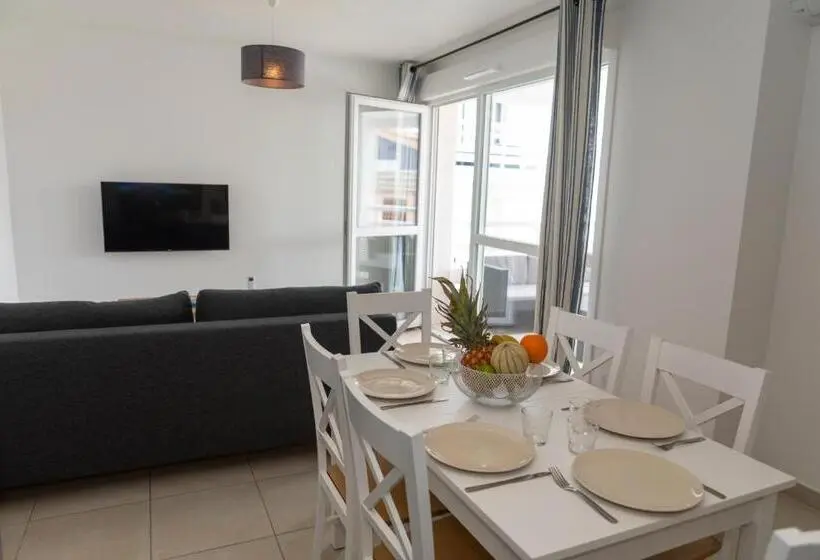 Huoneisto 1 Makuuhuone, My Hôtel Résidences   Port Leucate