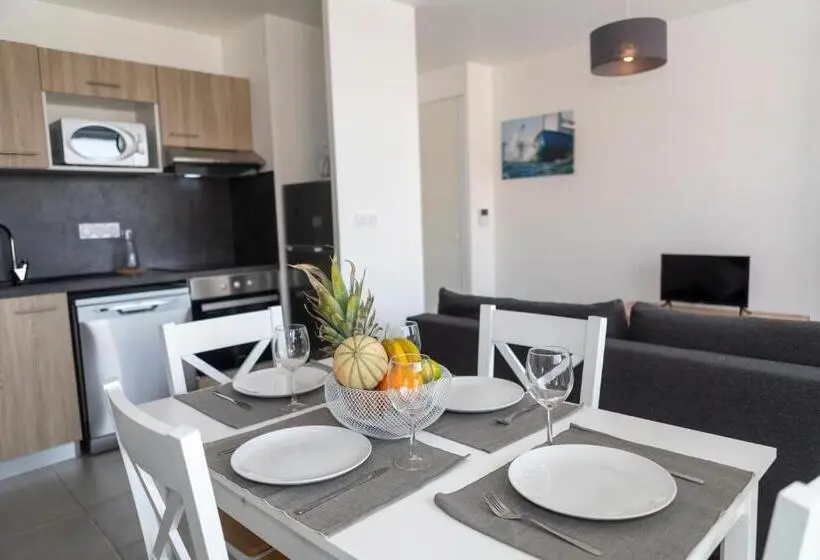 1 Bedroom Apartment Lake View, My Hôtel Résidences   Port Leucate