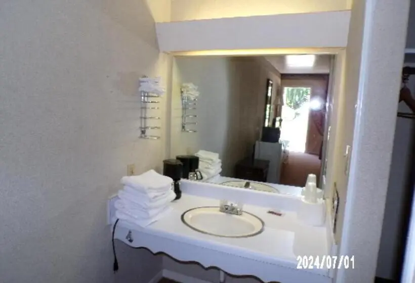 اتاق استاندارد, O Relax Inn Lewisburg Near I 64