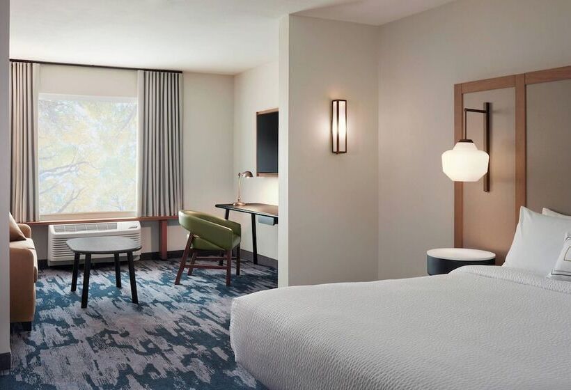 Президентский Люкс, Fairfield By Marriott Inn & Suites Kansas City At The Legends