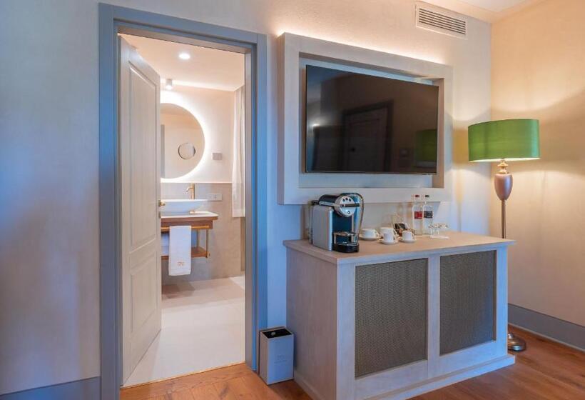 Номер Deluxe, La Monastica Resort & Spa