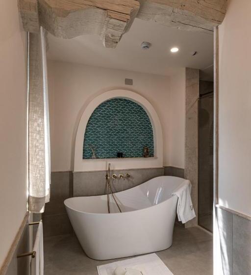 סוויטה עם בריכה, La Monastica Resort & Spa