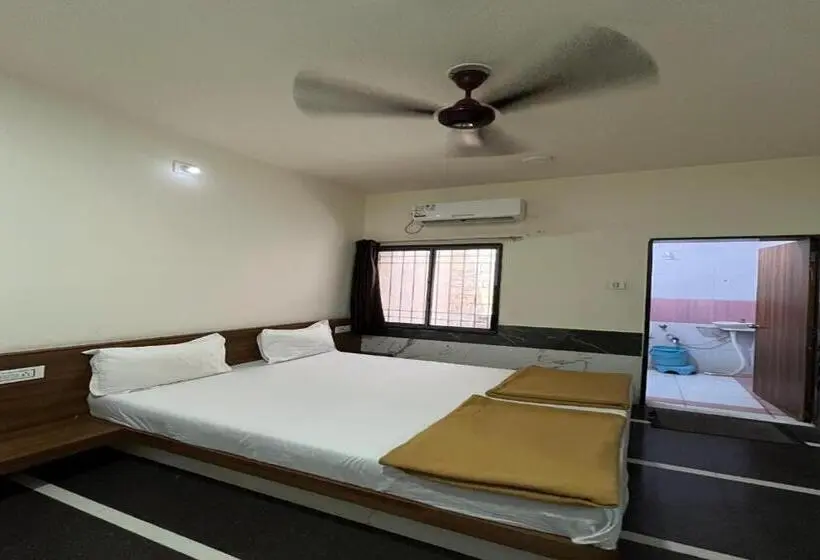 اتاق لوکس, Mahalaxmi