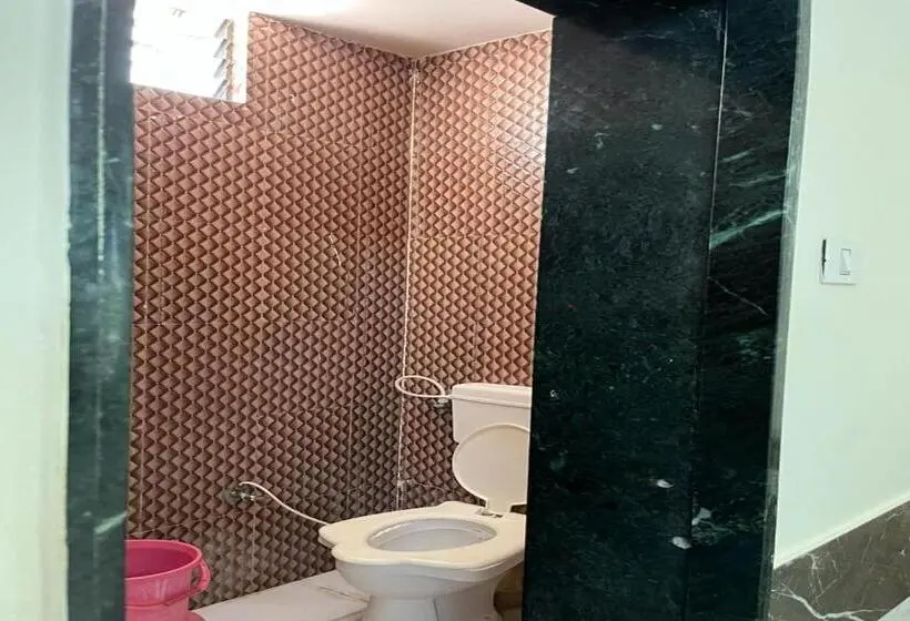 اتاق لوکس, Mahalaxmi