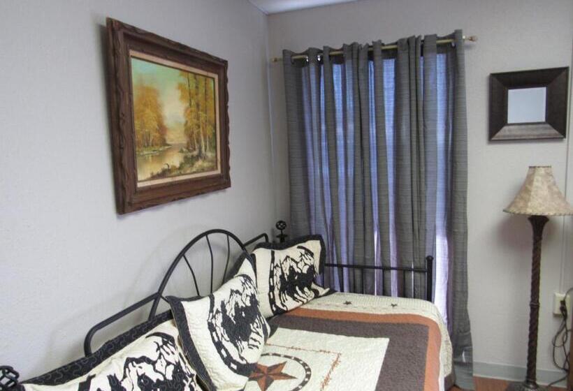 חדר דלוקס נוף לעיר, A Place To Stay Rooms