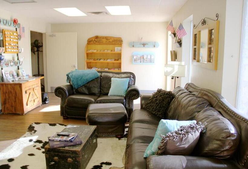 غرفة قياسية, A Place To Stay Rooms