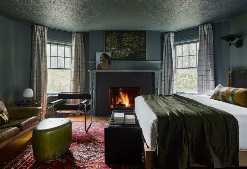 带大床的标准间, Blind Tiger Asheville