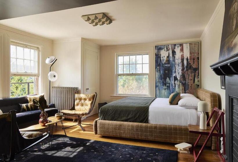 带大床的标准间, Blind Tiger Asheville