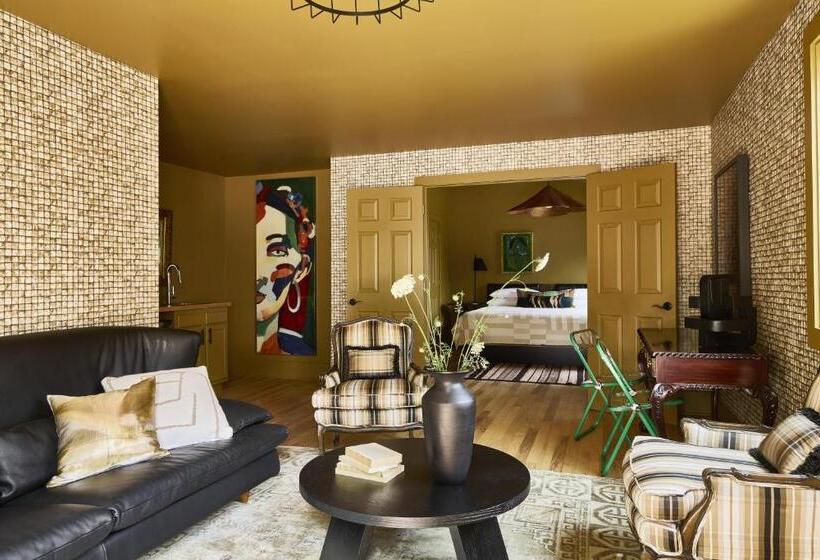 带大床的标准间, Blind Tiger Asheville