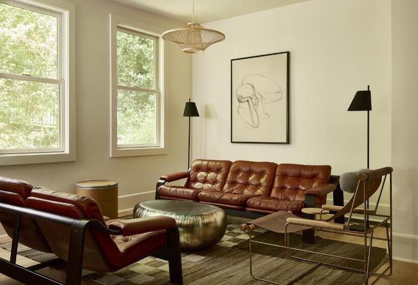 带大床的标准间, Blind Tiger Asheville