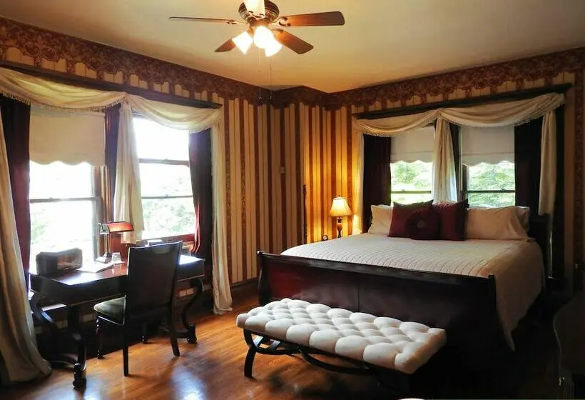Deluxe-huone, Champaign Garden Inn
