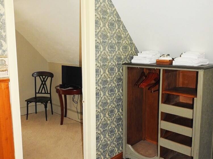 スタンダードルーム, Champaign Garden Inn