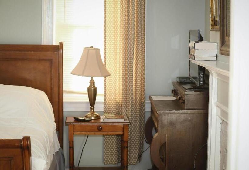 جناح, Light Horse Inn