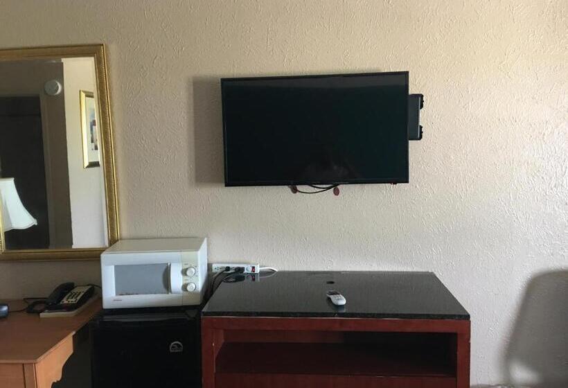 标准间, Chaparral Motel